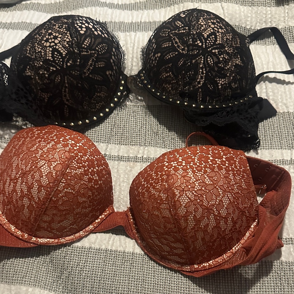 Victoria Secret Elegant Lace Push-Up Bra Set - Black and Red